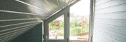 Скошенные трапециевидные окна для фронтона дома под крышей